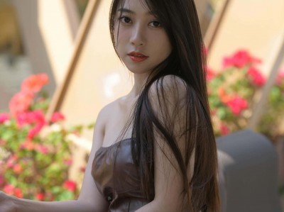 穿绿色瑜伽裤的女孩669张图片资源